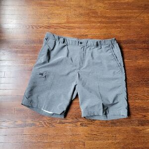 Greg Norman Mens Size 38" Gray Performance Fabric Golf Shorts